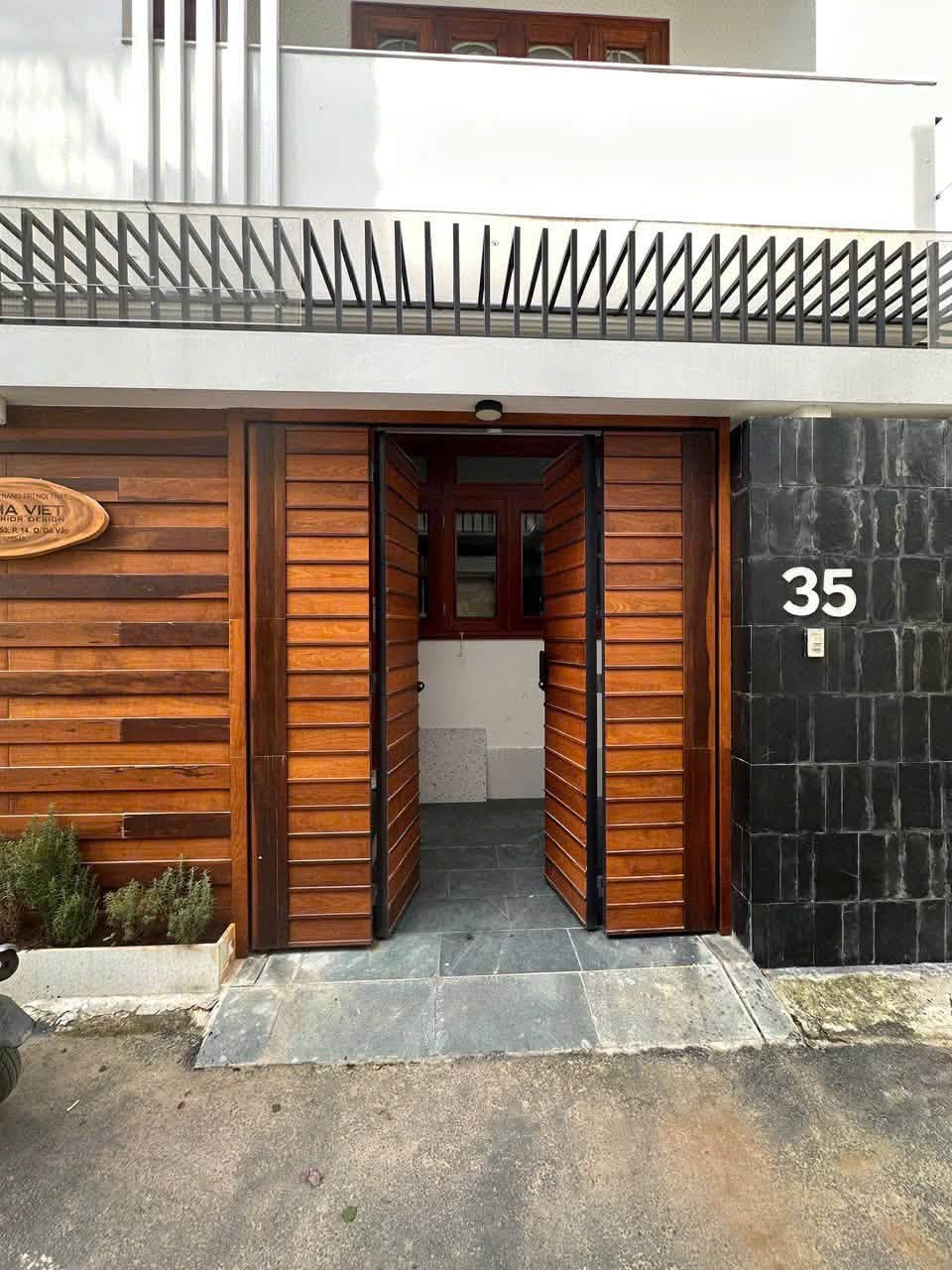Thân nhờ ACE môi giơi chạy phụ căn nhà 18/42/9/35 đường sô 53 phuong 14 quận gò vâp
